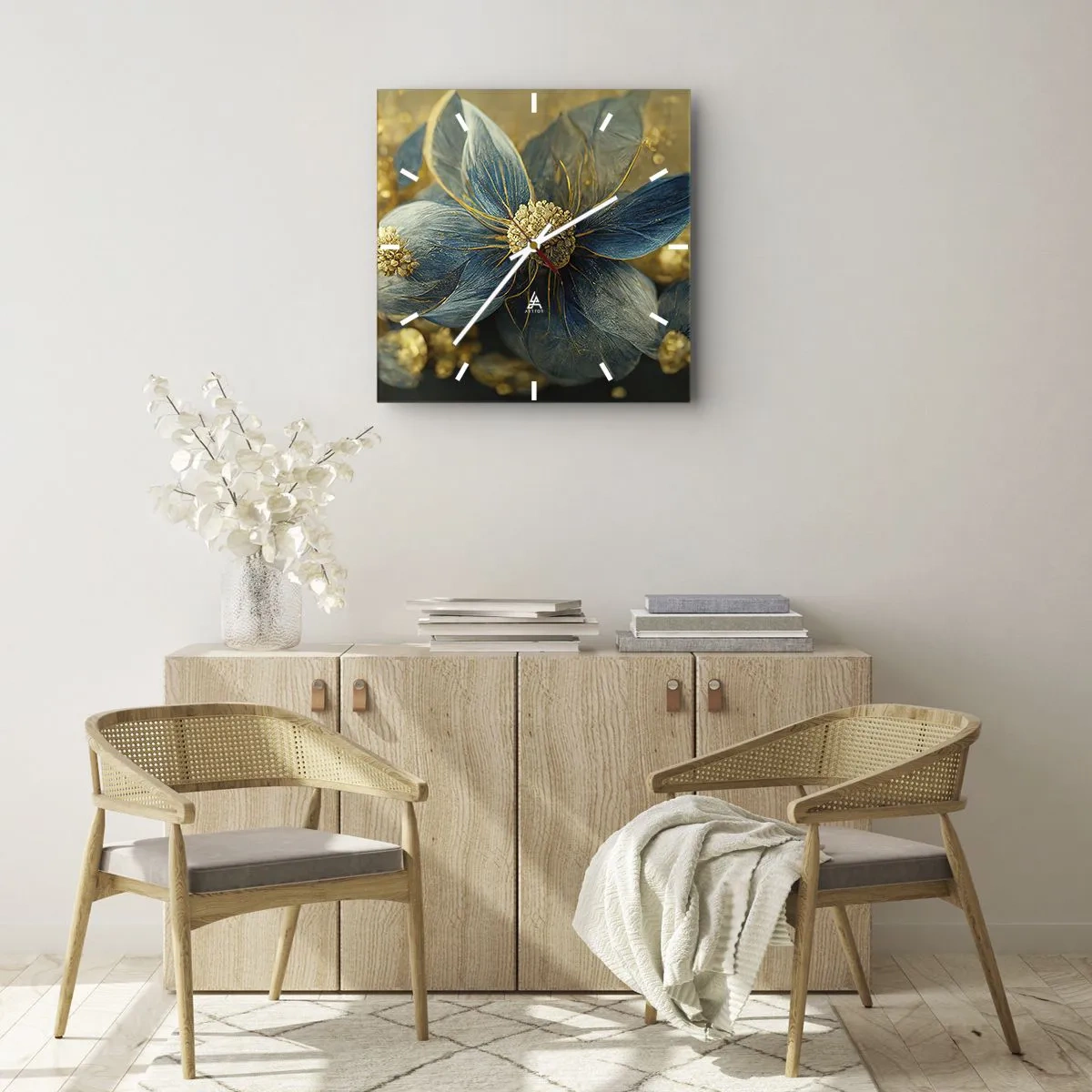 Zegar ścienny - Eleganckie kwiaty w odcieniach niebieskiego i złota - 30x30cm - Zakwitnąć złotem - Nowoczesna dekoracja ścienna do salonu i sypialni ARTTOR