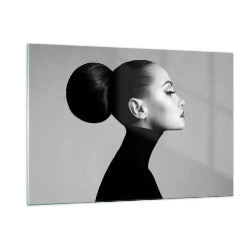 Obraz na szkle - Stylowa kobieta w czerni na tle w odcieniach szarości - 120x80cm - Współczesna Nefretete - Nowoczesna dekoracja ścienna do salonu, kuchni i sypialni ARTTOR