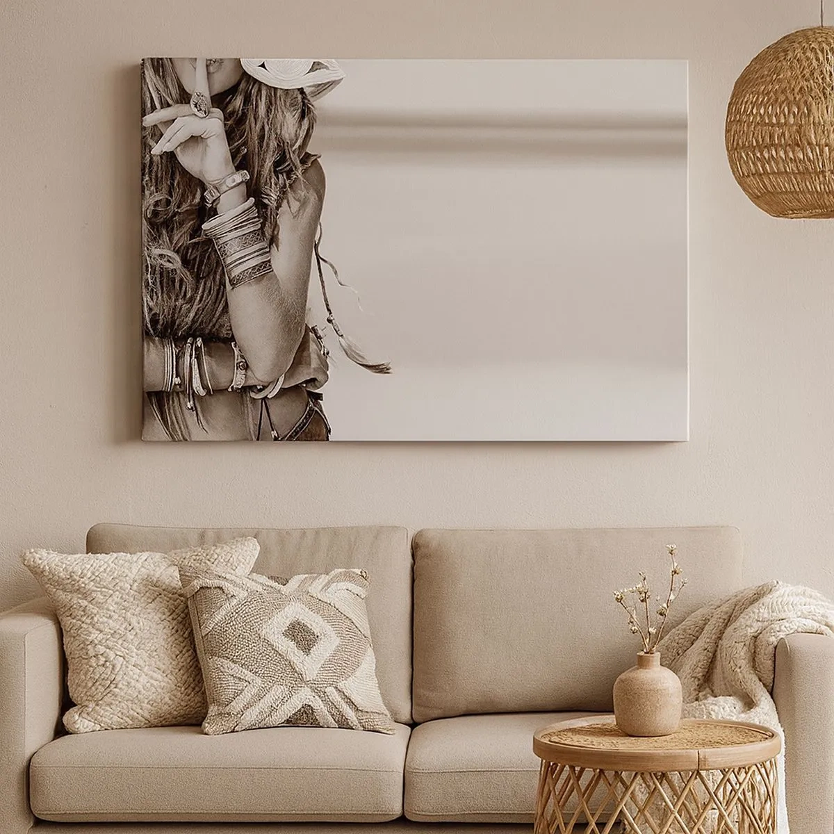 Obraz na płótnie - Portret kobiety w stylu boho z biżuterią - 70x50cm - Jak to dziewczyna - Nowoczesna dekoracja ścienna do salonu i sypialni ARTTOR