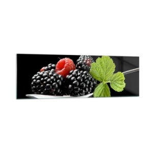 Obraz na szkle - Jeżyny i maliny na łyżeczce z listkiem na czarnym tle - 160x50cm - Smak świeżości - Nowoczesna dekoracja ścienna do salonu i sypialni ARTTOR