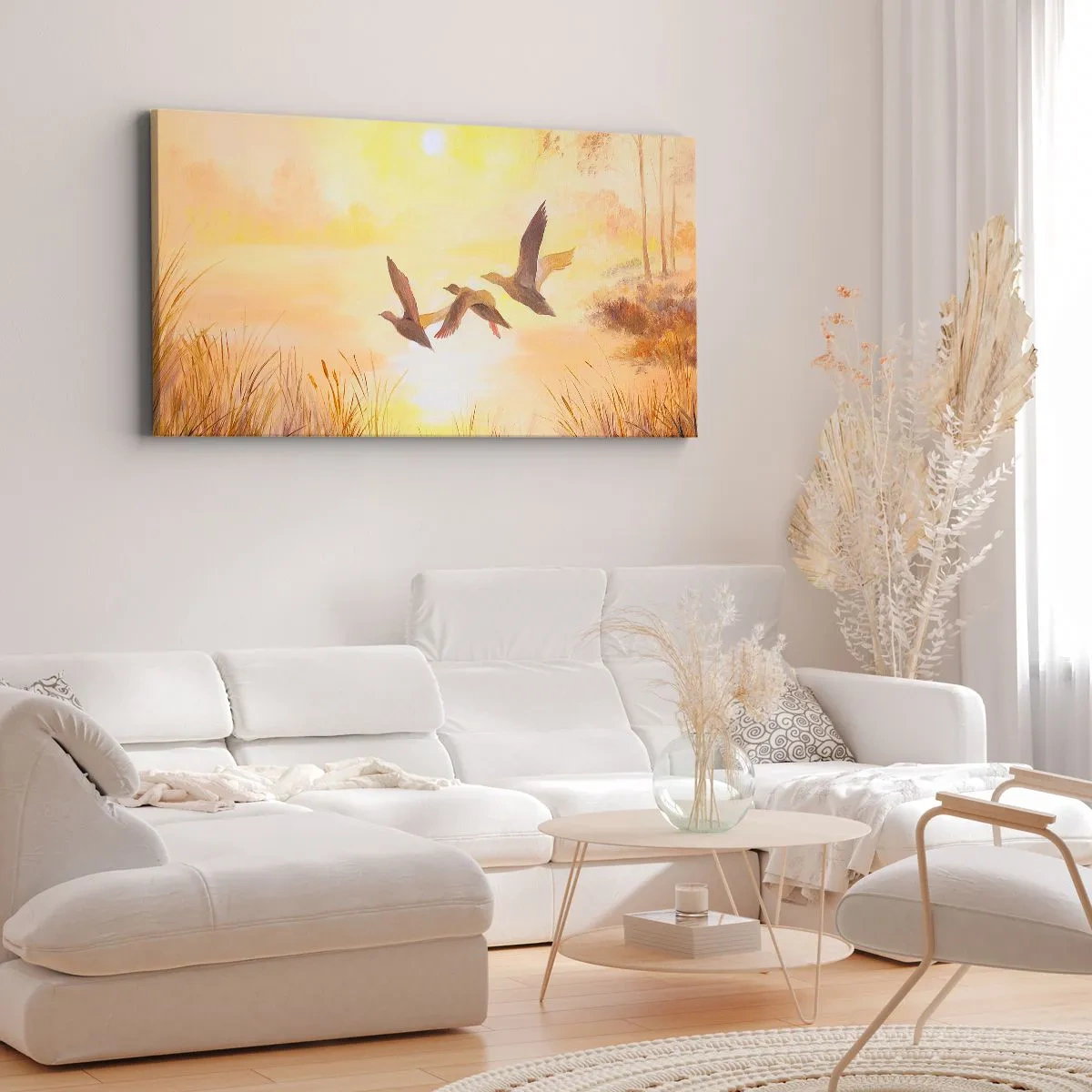 Obraz na płótnie - Lecące kaczki o wschodzie słońca nad jeziorem - 120x50cm - Początek dalekiej podróży - Nowoczesna dekoracja ścienna do salonu i sypialni ARTTOR