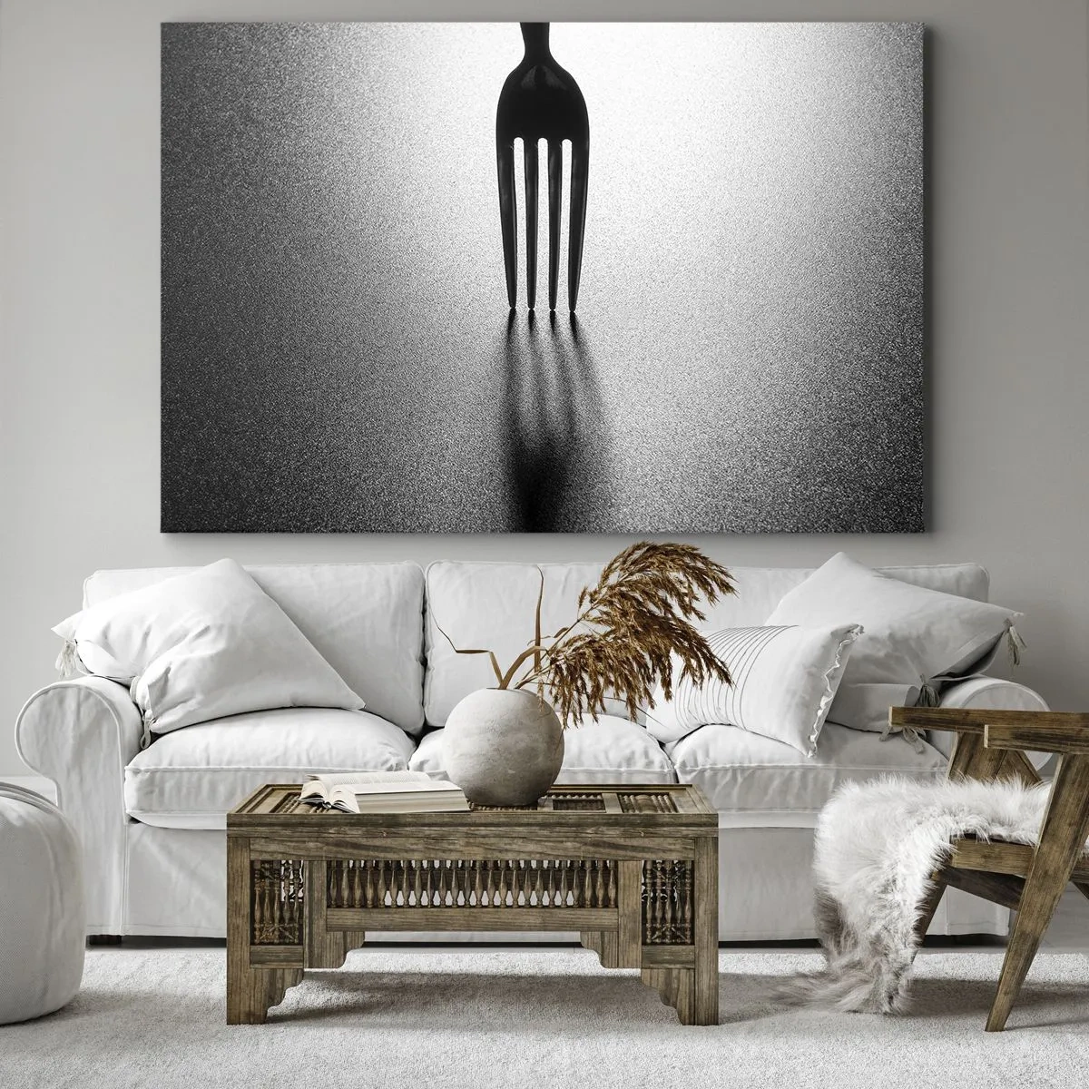 Obraz na płótnie - Minimalistyczne ujęcie widelca w czerni i bieli z grą cieni - 70x50cm - Światło i cień - Nowoczesna dekoracja ścienna do salonu i sypialni ARTTOR