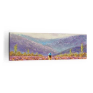 Obraz na płótnie - Kobieta w kapeluszu spacerująca po polu lawendy - 160x50cm - W lawendowym świecie - Nowoczesna dekoracja ścienna do salonu i sypialni ARTTOR