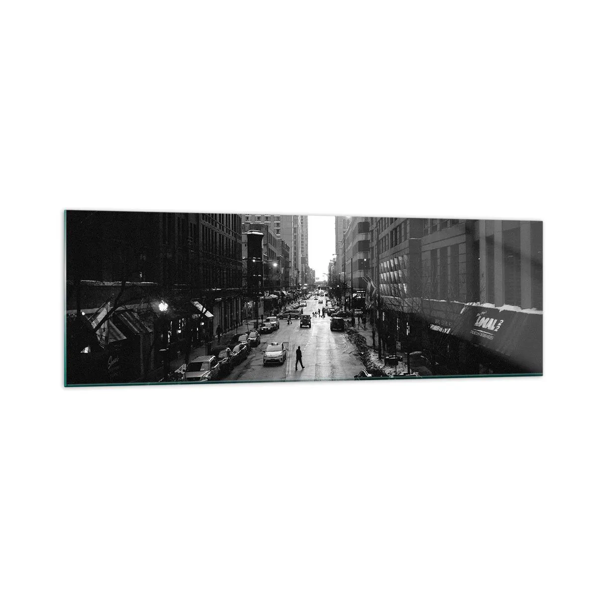 Obraz na szkle - Czarno-biała ulica w środku miasta z samochodami i pieszymi - 160x50cm - Kolejny dzień jak co dzień - Nowoczesna dekoracja ścienna do salonu i sypialni ARTTOR