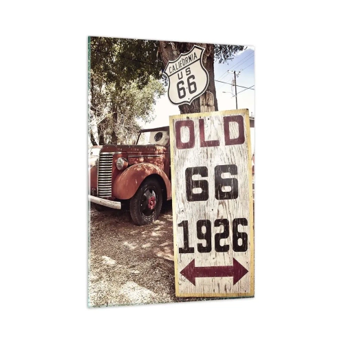 Obraz na szkle - Retro samochód i znak Route 66 w rustykalnym otoczeniu - 80x120cm - Legenda amerykanskiej prowincji - Nowoczesna dekoracja ścienna do salonu i sypialni ARTTOR