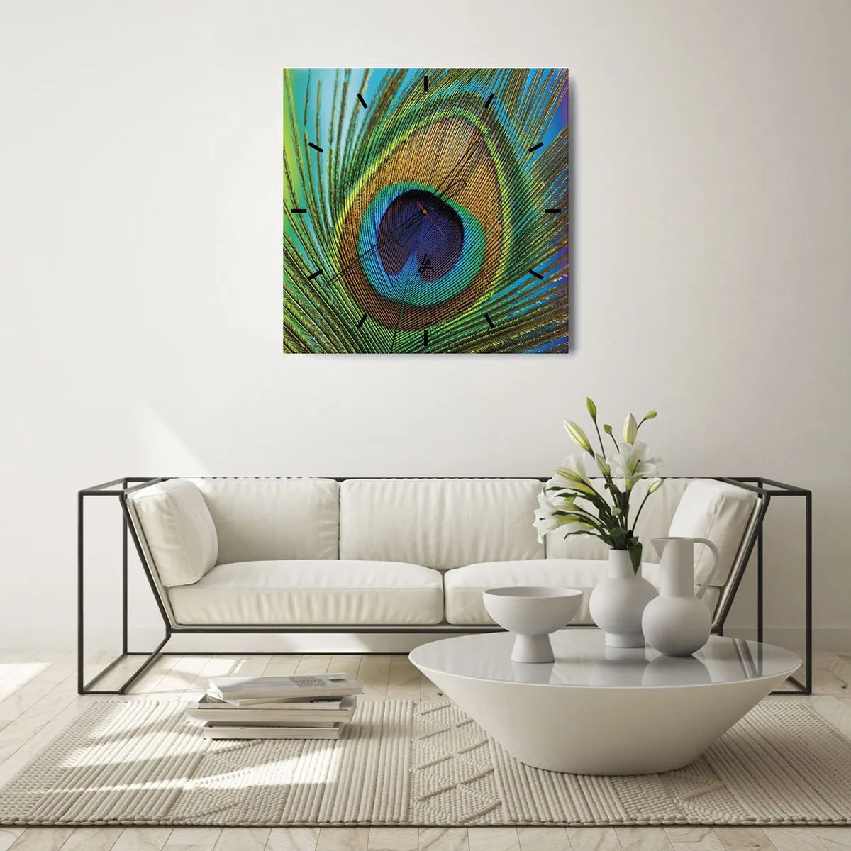 Zegar ścienny - Zbliżenie na pióro pawia z wyrazistymi kolorami - 30x30cm - Oko w oko - Nowoczesna dekoracja ścienna do salonu i sypialni ARTTOR