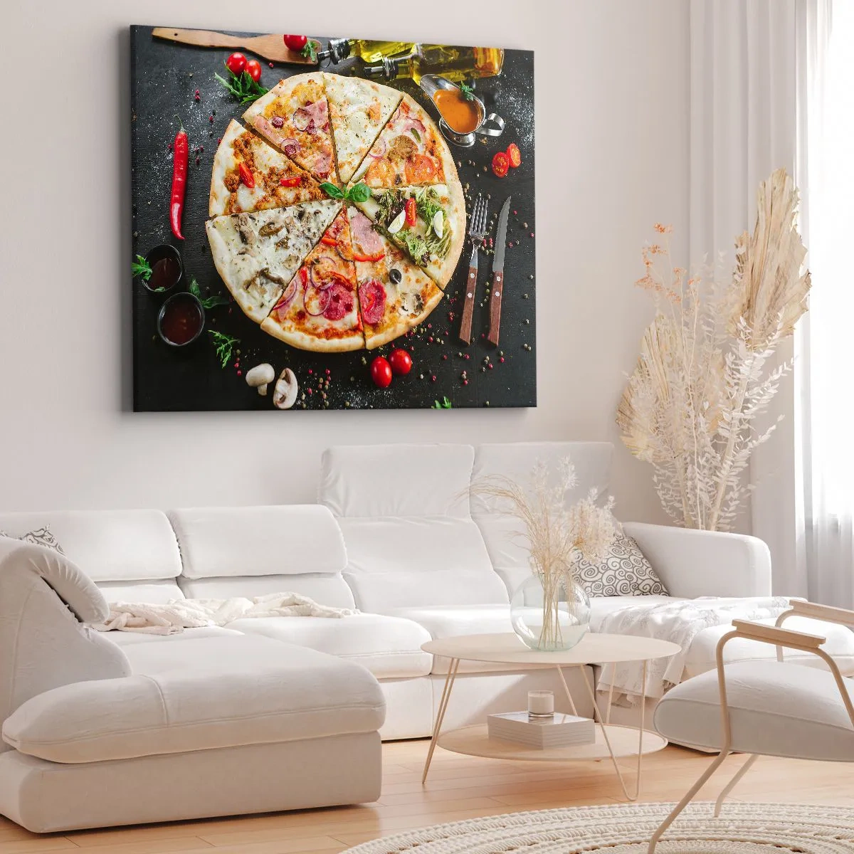 Obraz na płótnie - Pizza w różnych smakach na tle z dodatkami - 70x50cm - Wachlarz smaków - Nowoczesna dekoracja ścienna do salonu i sypialni ARTTOR