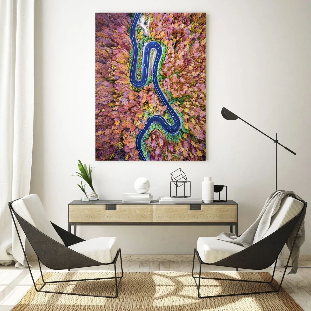 Obraz na szkle - Kręta droga wśród kolorowych jesiennych drzew z lotu ptaka - 50x70cm - Krętą drogą poprzez las - Nowoczesna dekoracja ścienna do salonu, kuchni i sypialni ARTTOR