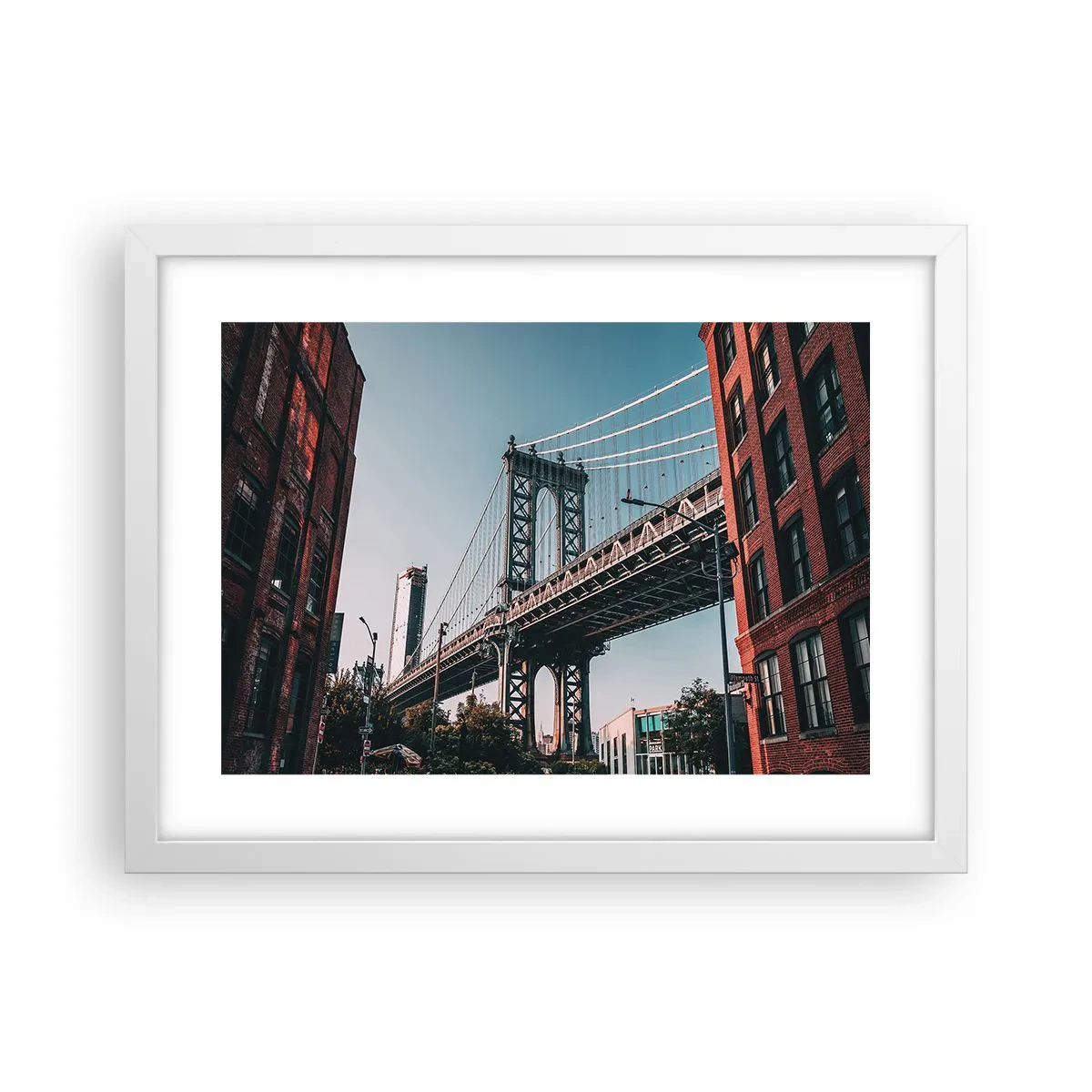 Plakat w białej ramie - Nad falami miasta - 40x30 cm
