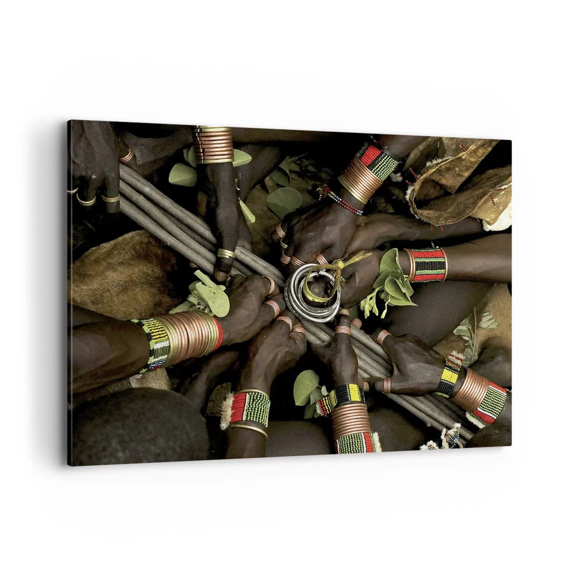 Obraz na płótnie - Tradycyjne bransolety na rękach w grupie rąk - 120x80cm - Jesteśmy razem - Nowoczesna dekoracja ścienna do salonu, kuchni i sypialni ARTTOR