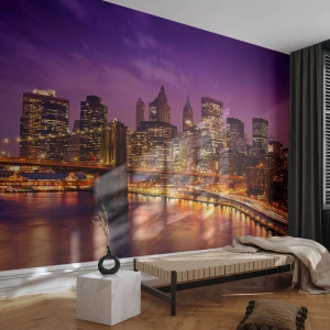 Fototapeta Premium Canvas - Panorama miasta z mostem w świetle wieczornych świateł na tle fioletowego nieba - 100x70cm - Fioletowo-złoty Manhathann - Nowoczesna dekoracja ścienna do salonu i sypialni ARTTOR