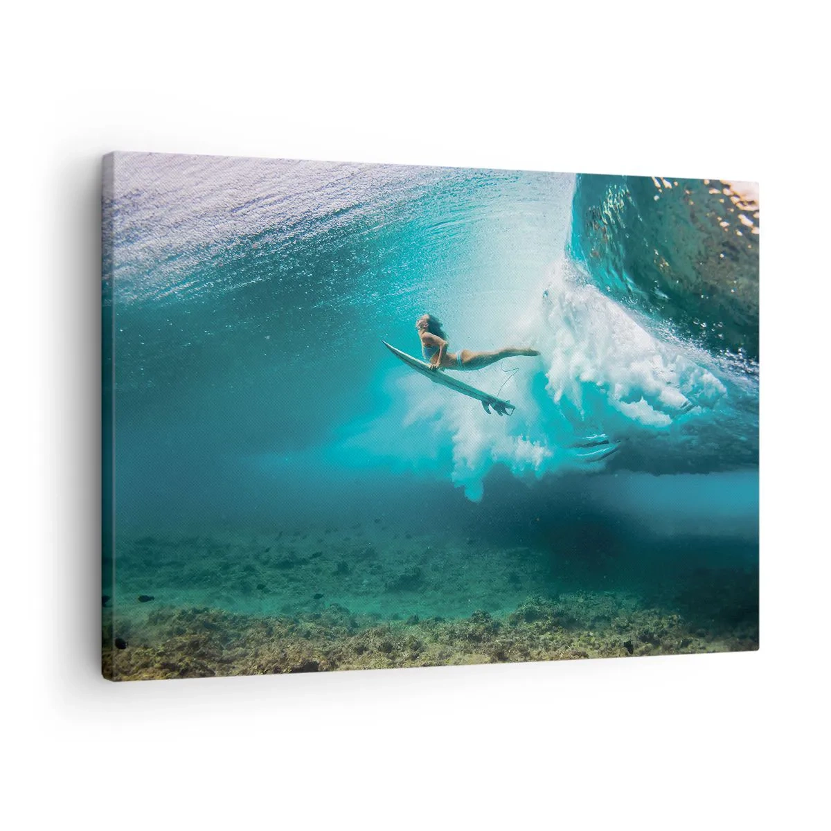 Obraz na płótnie - Surferka pod falą w błękitnej wodzie oceanu - 70x50cm - Podwodny świat - Nowoczesna dekoracja ścienna do salonu i sypialni ARTTOR