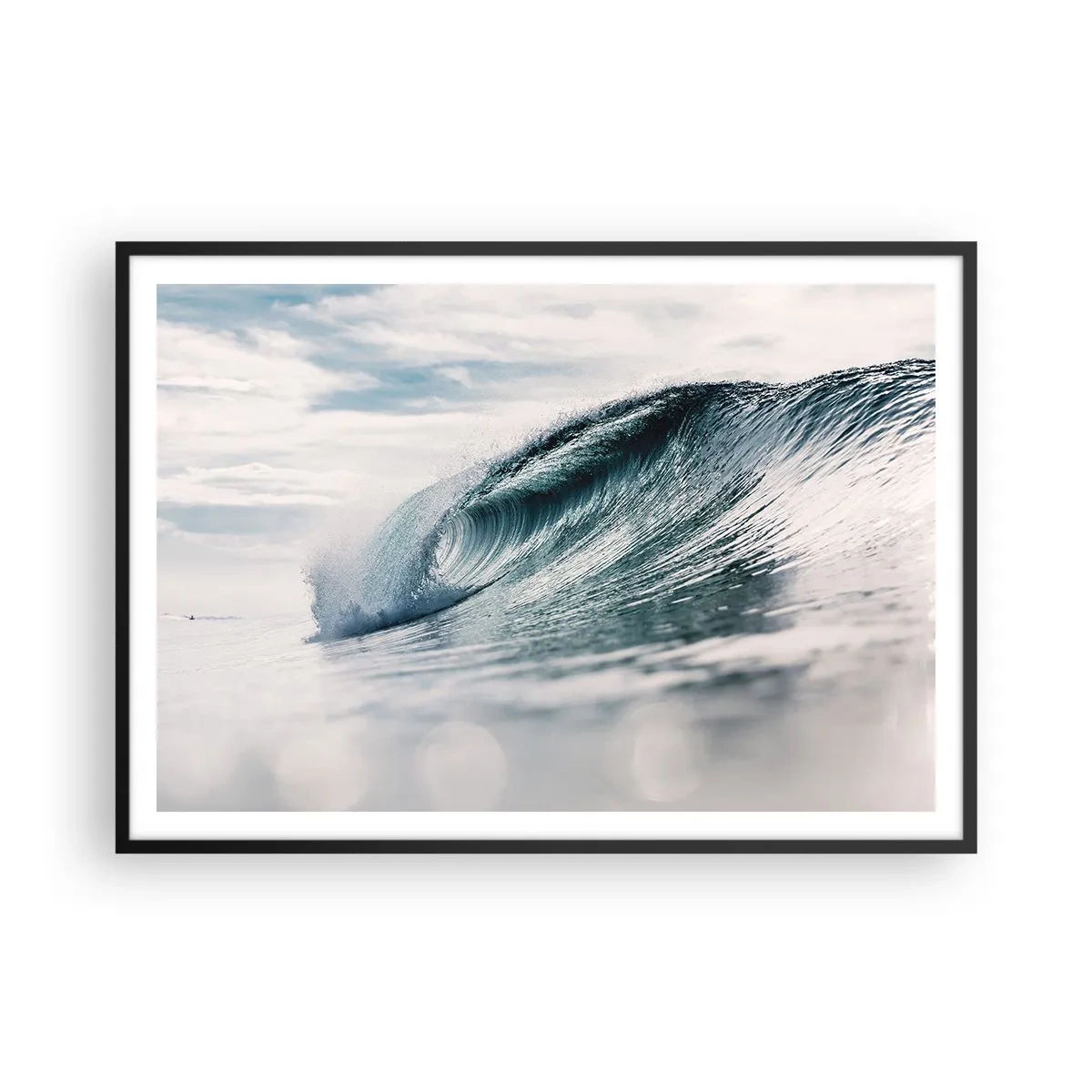 Plakat w czarnej ramie - Fala morska uchwycona w dynamicznym momencie na tle nieba - 100x70cm - Wodny szczyt - Nowoczesna dekoracja ścienna do salonu i sypialni ARTTOR