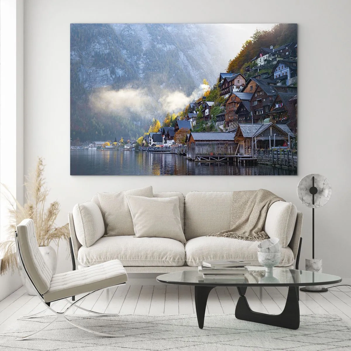Obraz na szkle - Jesienny poranek w górskim miasteczku nad jeziorem - 120x80cm - Alpejskie klimaty - Nowoczesna dekoracja ścienna do salonu, kuchni i sypialni ARTTOR