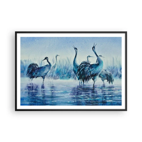 Plakat w czarnej ramie - Żurawie na tle mgły i wody w niebieskiej tonacji - 100x70cm - Poranne spotkanie - Nowoczesna dekoracja ścienna do salonu i sypialni ARTTOR
