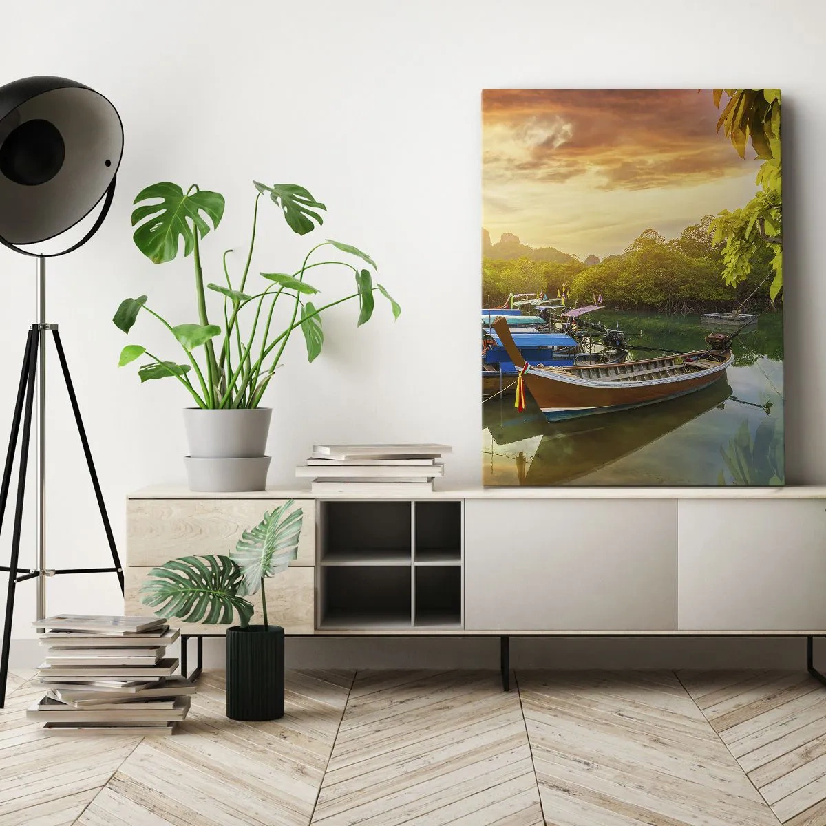 Obraz na płótnie - Tradycyjne łodzie na spokojnej wodzie o zachodzie słońca - 70x100cm - Przed pracowitym dniem - Nowoczesna dekoracja ścienna do salonu i sypialni ARTTOR
