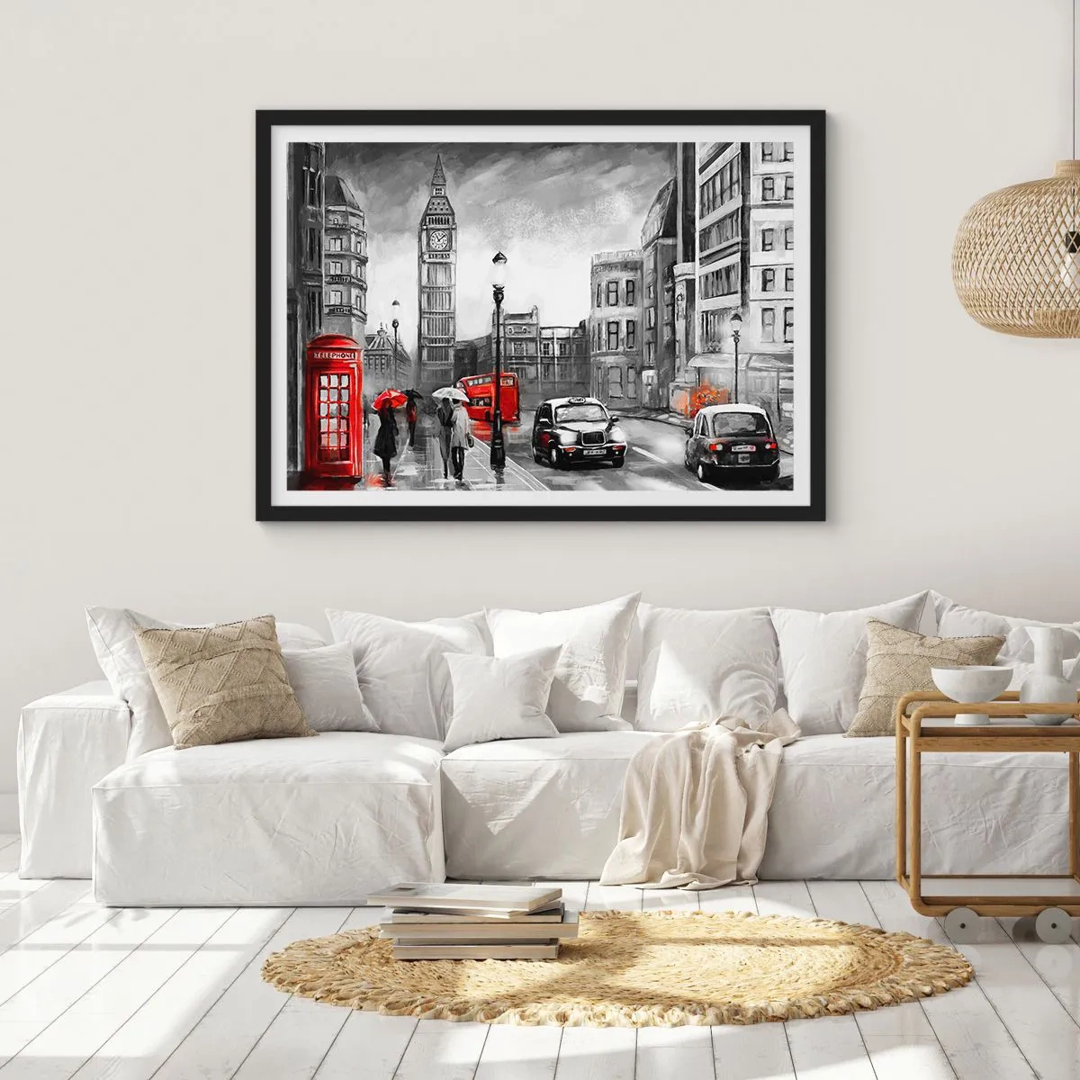 Plakat w czarnej ramie - Scena z Londynu w czarno-białym stylu z czerwonymi akcentami - 70x50cm - Wcale nie szare miasto - Nowoczesna dekoracja ścienna do salonu i sypialni ARTTOR