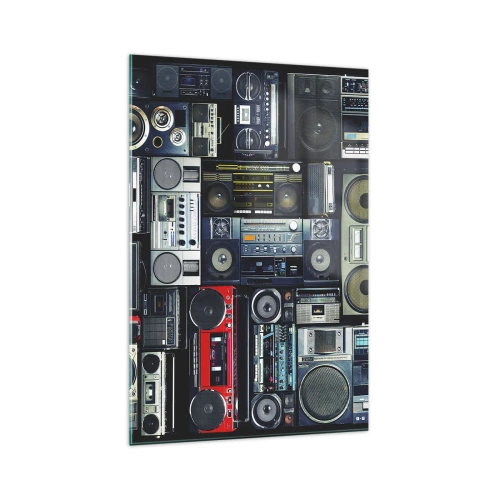 Obraz na szkle - Kolaż retro magnetofonów i głośników w stylu vintage - 70x100cm - Tęsknota za latami 80. - Nowoczesna dekoracja ścienna do salonu i sypialni ARTTOR
