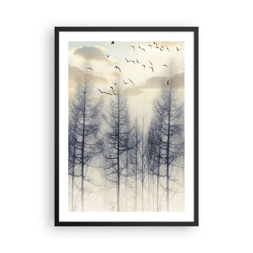 Plakat w czarnej ramie - Mglisty las z wysokimi drzewami i lecącymi ptakami o poranku - 50x70cm - Duchy lasu - Nowoczesna dekoracja ścienna do salonu i sypialni ARTTOR