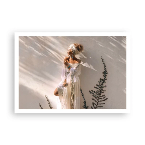 Plakat - Kobieta w stylizacji boho oświetlona promieniami słońca - 100x70cm - Słońce i dziewczyna - Nowoczesna dekoracja ścienna do salonu i sypialni ARTTOR
