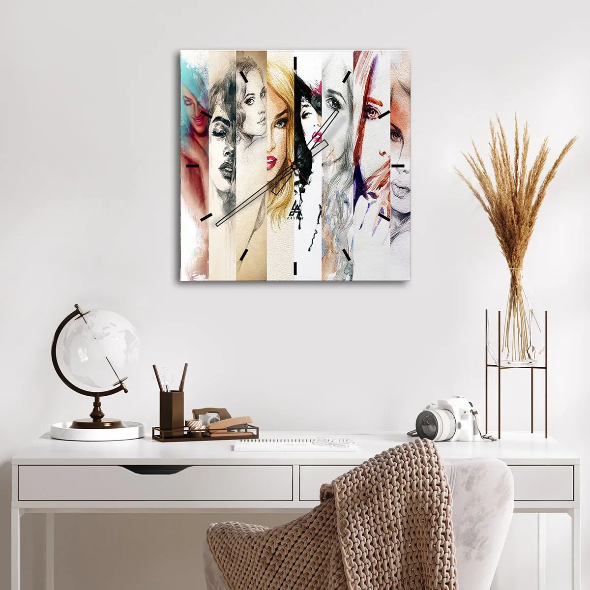 Zegar ścienny - Kolekcja portretów kobiet w różnych artystycznych stylach - 30x30cm - I zawsze to TY - Nowoczesna dekoracja ścienna do salonu i sypialni ARTTOR