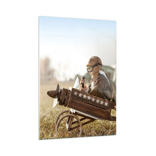 Obraz na szkle - Dziecko w drewnianym samolocie, udające pilota, w ubraniu lotniczym - 50x70cm - Start ku marzeniu - Nowoczesna dekoracja ścienna do salonu, kuchni i sypialni ARTTOR