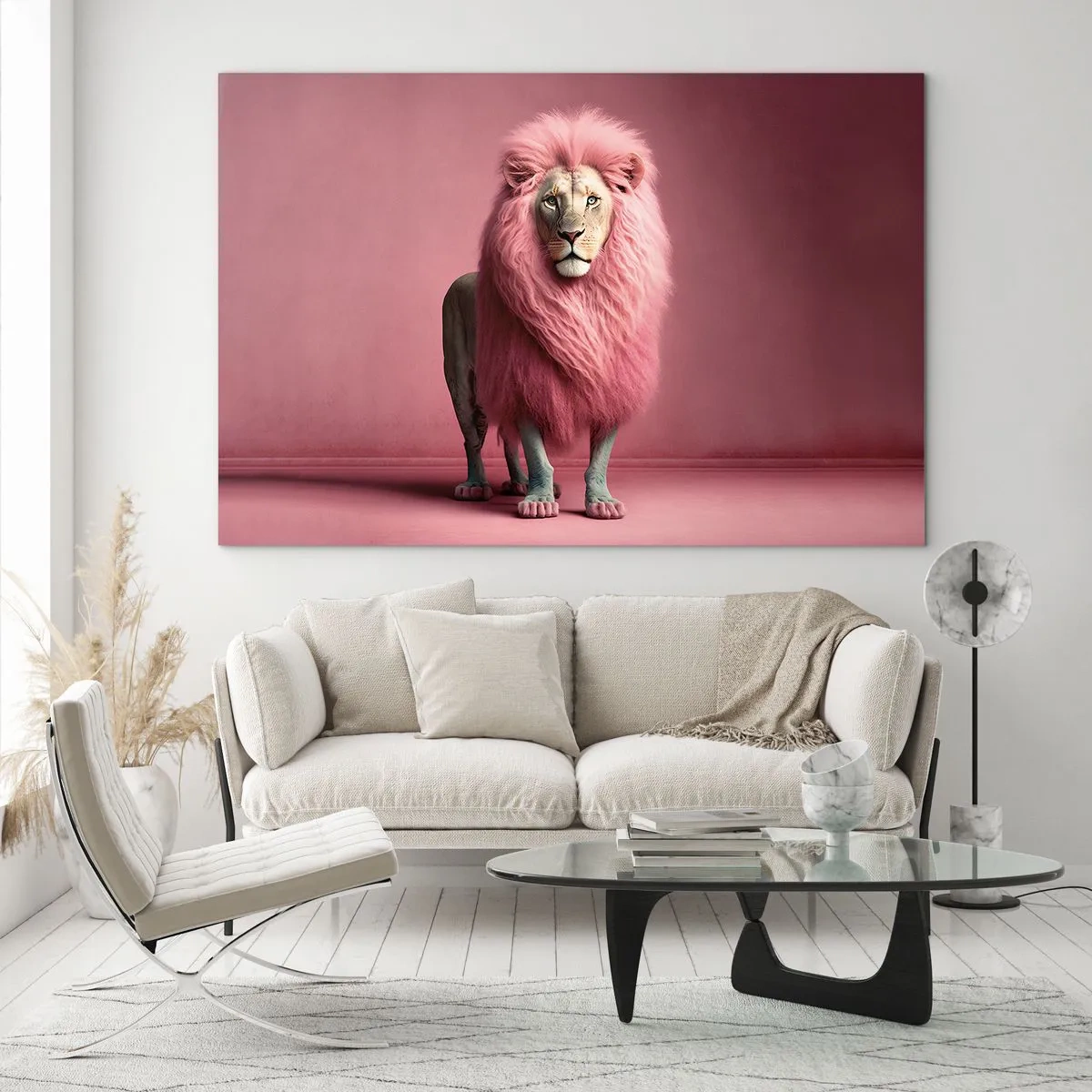 Obraz na szkle - Lew z różową grzywą na tle pastelowej ściany - 120x80cm - I już się nie boisz - Nowoczesna dekoracja ścienna do salonu, kuchni i sypialni ARTTOR