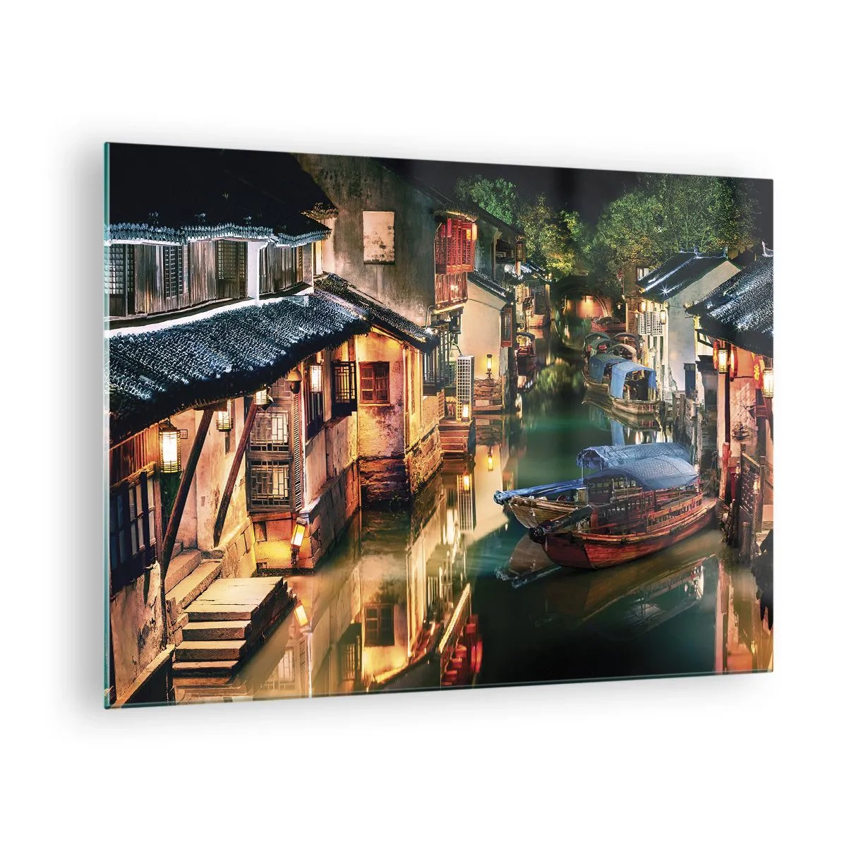 Obraz na szkle - Chińska ulica nocą z łodziami i światłami wzdłuż kanału - 70x50cm - Wieczór na chińskiej ulicy - Nowoczesna dekoracja ścienna do salonu i sypialni ARTTOR