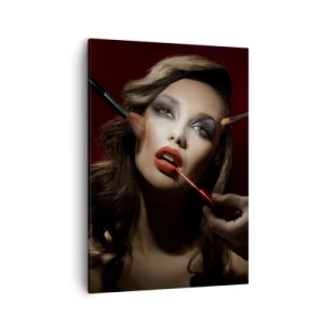Obraz na płótnie - Artystyczna fotografia kobiety w trakcie makijażu - 50x70cm - Piękna rozmarzona - Nowoczesna dekoracja ścienna do salonu, kuchni i sypialni ARTTOR