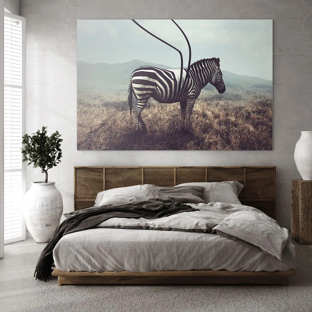 Obraz na szkle - Zebra na tle trawy z surrealistycznym detalem anten - 120x80cm - Uwaga! Usterka - Nowoczesna dekoracja ścienna do salonu, kuchni i sypialni ARTTOR