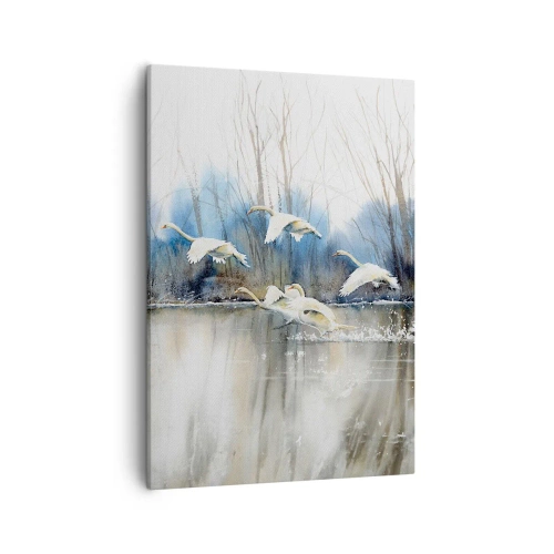 Obraz na płótnie - Obraz akwarelowy przedstawiający lecące nad wodą łabędzie - 50x70cm - Jak w baśni o dzikich łabędziach - Nowoczesna dekoracja ścienna do salonu, kuchni i sypialni ARTTOR