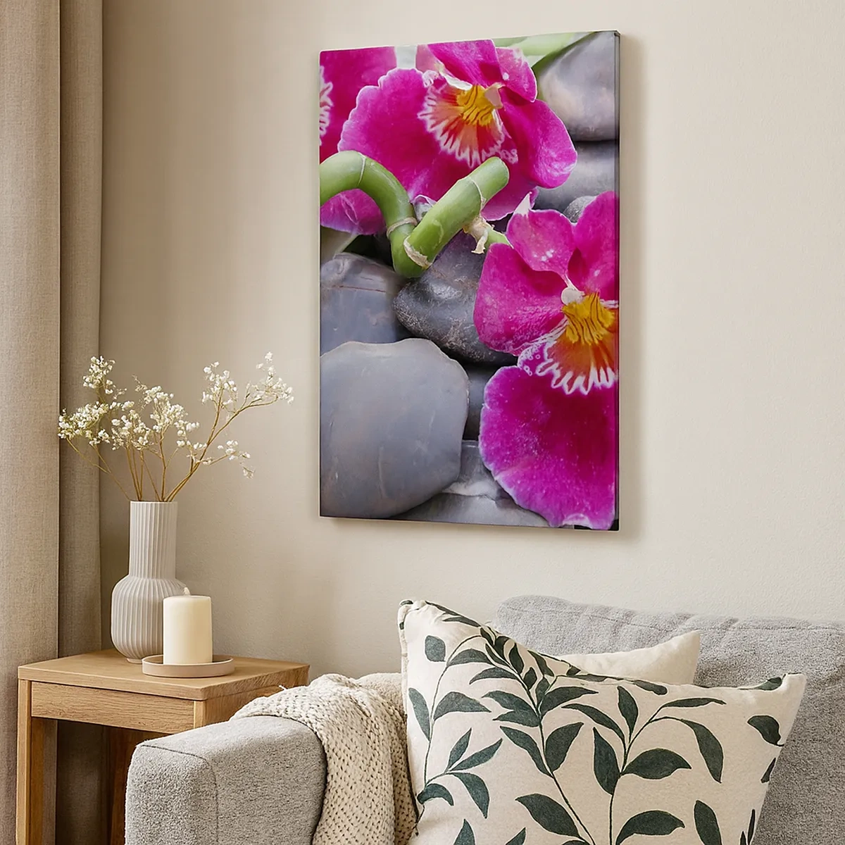 Obraz na płótnie - Różowe orchidee z bambusem na kamieniach w stylu spa - 50x70cm - Chłód i żar - Nowoczesna dekoracja ścienna do salonu, kuchni i sypialni ARTTOR