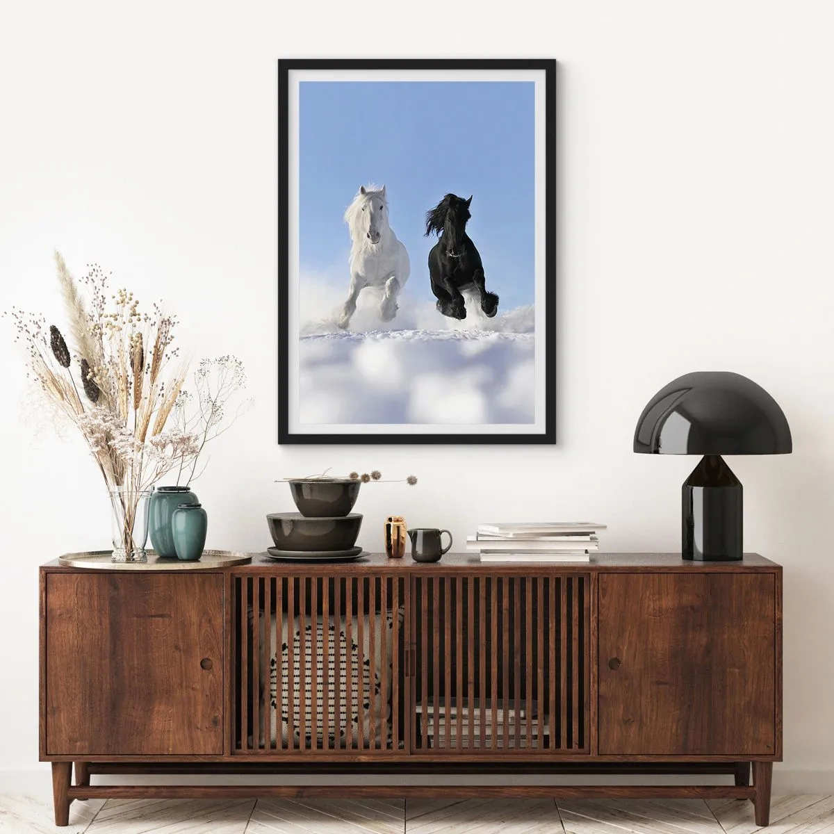 Plakat w czarnej ramie - Czarno-biały galop - 70x100 cm