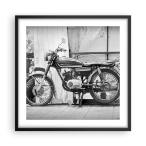 Plakat w czarnej ramie - Klasyka ponad wszystko - 50x50 cm