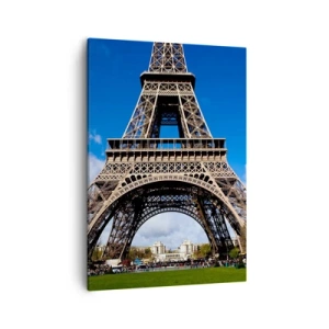 Obraz na płótnie - Cały Paryż u jej stóp - 50x70cm - Cały Paryż u jej stóp - Nowoczesna dekoracja ścienna do salonu, kuchni i sypialni ARTTOR