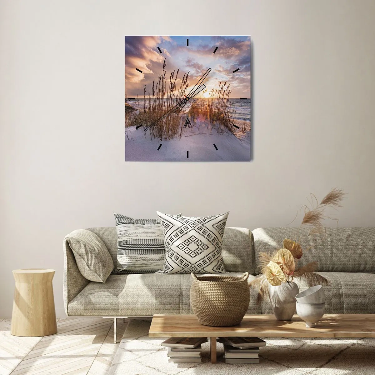 Zegar ścienny - Wydmy z trawami na tle zachodzącego słońca - 30x30cm - Pożegnanie słońca i wiatru - Nowoczesna dekoracja ścienna do salonu i sypialni ARTTOR