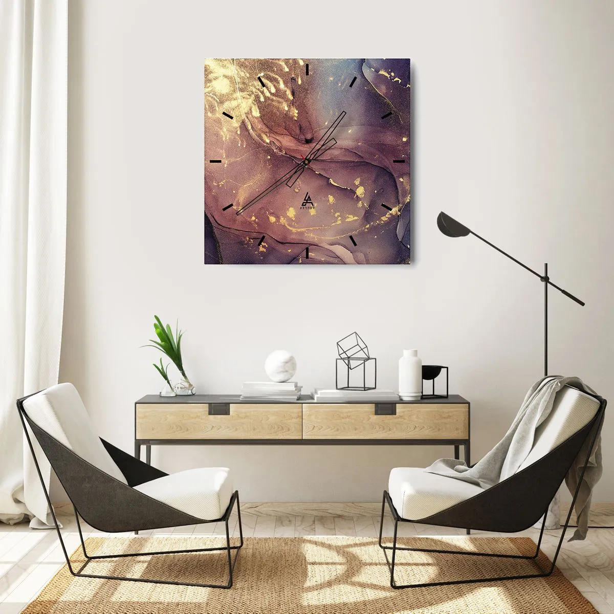 Zegar ścienny - Abstrakcyjna kompozycja z odcieniami złota i fioletu - 30x30cm - Materia i duch - Nowoczesna dekoracja ścienna do salonu i sypialni ARTTOR