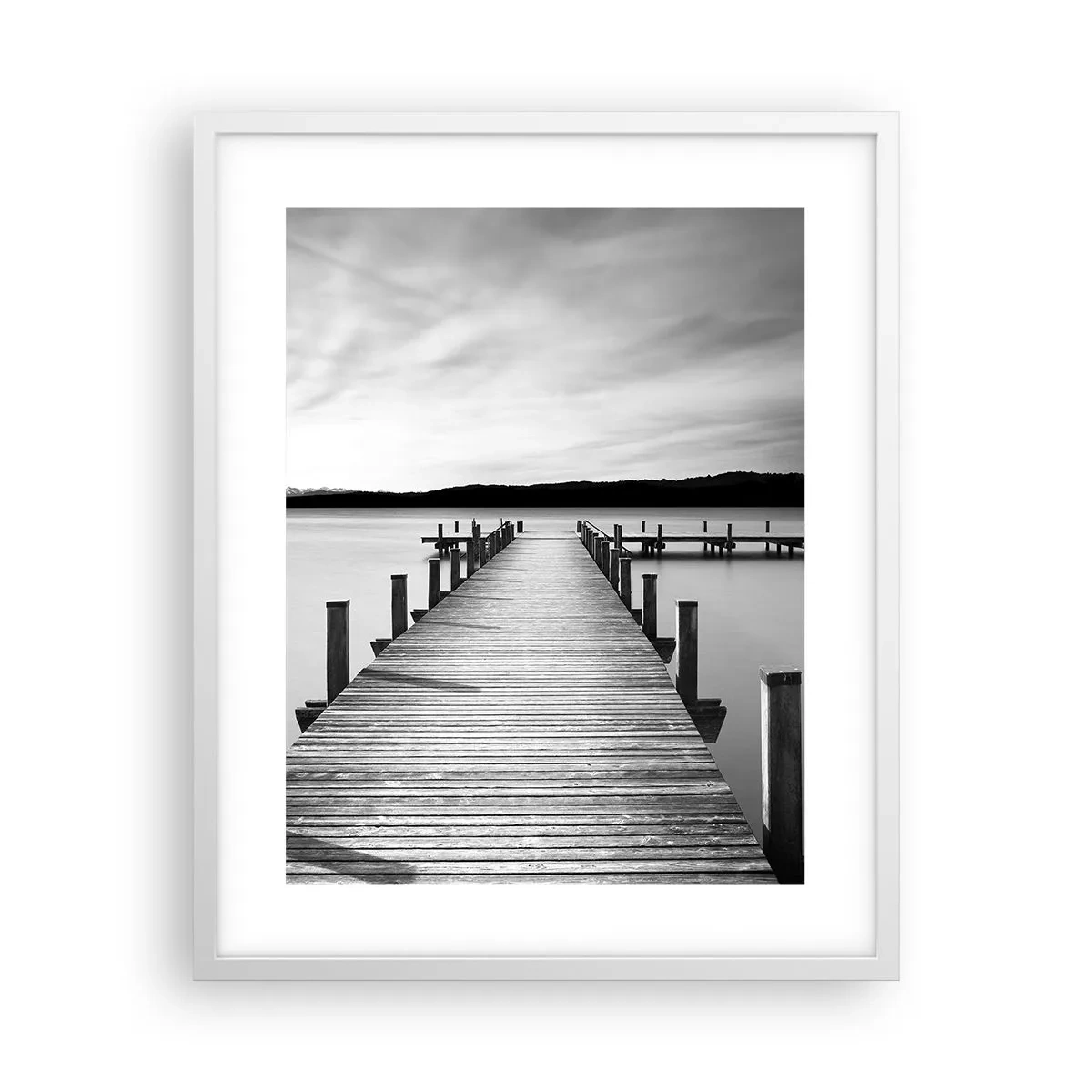 Plakat w białej ramie - U wodopoju – spokoju - 40x50 cm