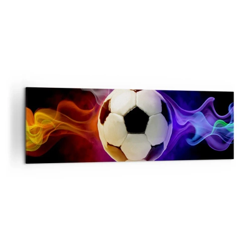 Obraz na płótnie - Piłka nożna otoczona kolorowymi efektami dymu na ciemnym tle - 160x50cm - Magiczna moc gry - Nowoczesna dekoracja ścienna do salonu i sypialni ARTTOR