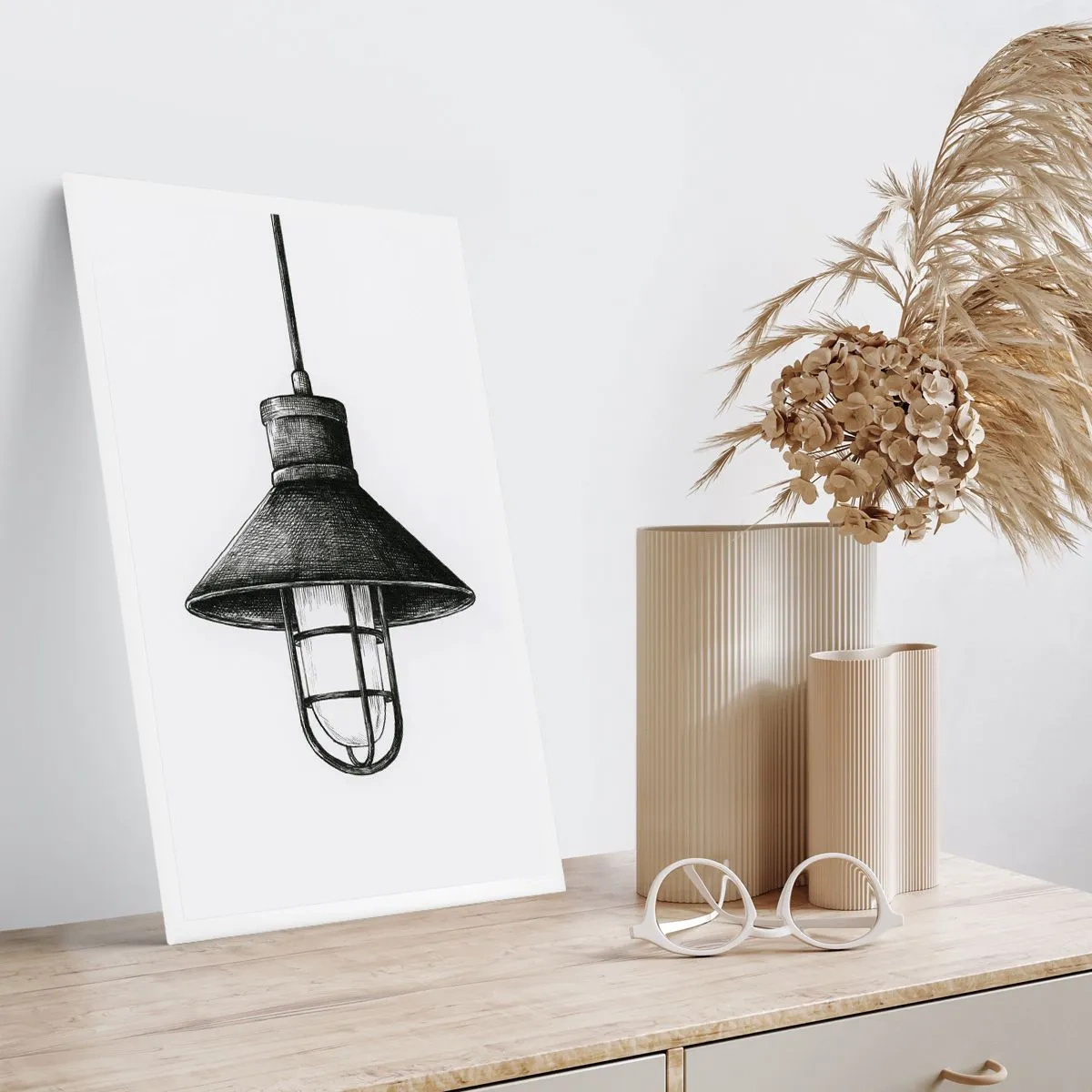 Plakat - Szkic industrialnej lampy wiszącej - 50x70cm - Jak przed laty… - Nowoczesna dekoracja ścienna do salonu, kuchni i sypialni ARTTOR