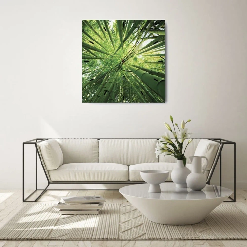Zegar ścienny - Widok w górę przez zielony bambusowy gaj - 30x30cm - W bambusowym gaju - Nowoczesna dekoracja ścienna do salonu i sypialni ARTTOR