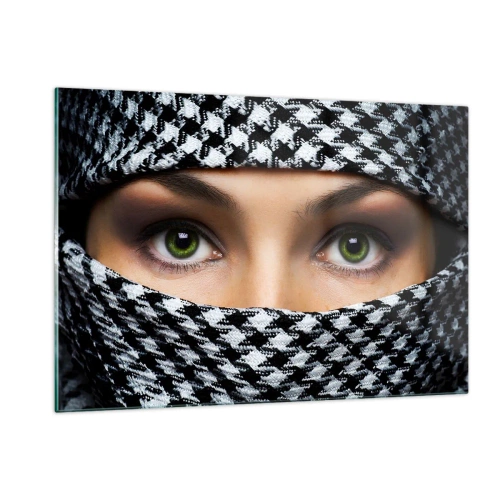 Obraz na szkle - Zielone oczy otoczone czarno-białym wzorem - 120x80cm - Portret zakwefionej zielonookiej piękności - Nowoczesna dekoracja ścienna do salonu, kuchni i sypialni ARTTOR