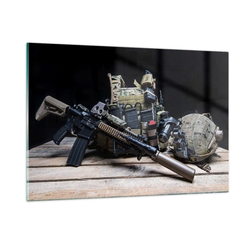 Obraz na szkle - Taktyczne wyposażenie i broń ułożone na drewnianym stole - 120x80cm - Spocznij! - Nowoczesna dekoracja ścienna do salonu, kuchni i sypialni ARTTOR