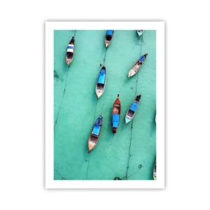 Plakat - Łodzie rybackie na turkusowej wodzie z lotu ptaka - 50x70cm - W radosnym oczekiwaniu - Nowoczesna dekoracja ścienna do salonu, kuchni i sypialni ARTTOR
