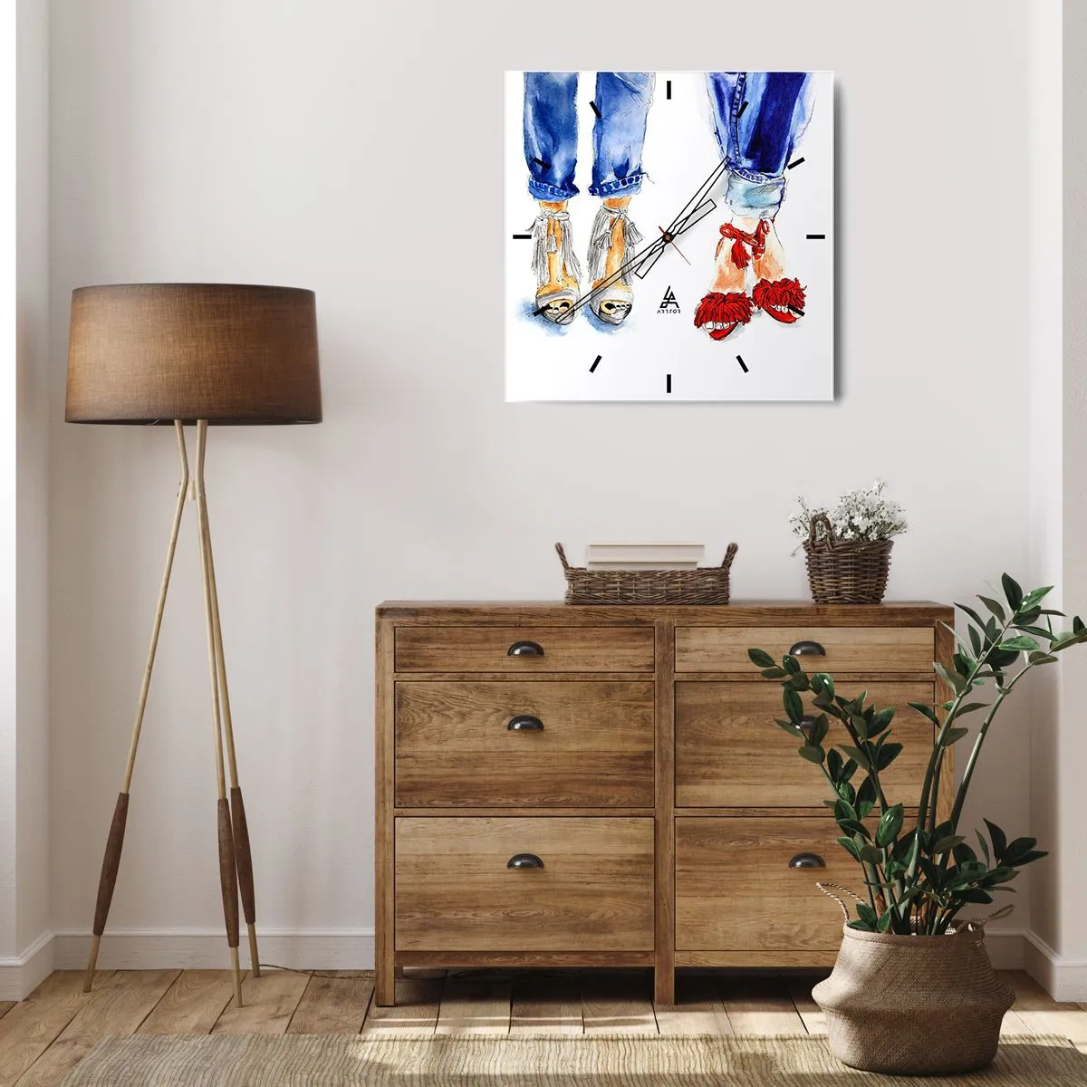 Zegar ścienny - Ilustracja dwóch par butów w stylowych sandałach i dżinsach - 30x30cm - Może pójdziemy na spacer? - Nowoczesna dekoracja ścienna do salonu i sypialni ARTTOR