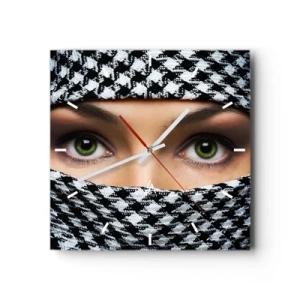 Zegar ścienny - Portret zakwefionej zielonookiej piękności - 40x40 cm