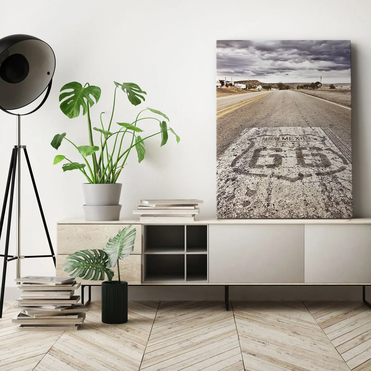 Obraz na płótnie - Droga Route 66 w klimacie pustynnym z malowniczym niebem - 80x120cm - Mother Road - amerykańska legenda - Nowoczesna dekoracja ścienna do salonu i sypialni ARTTOR
