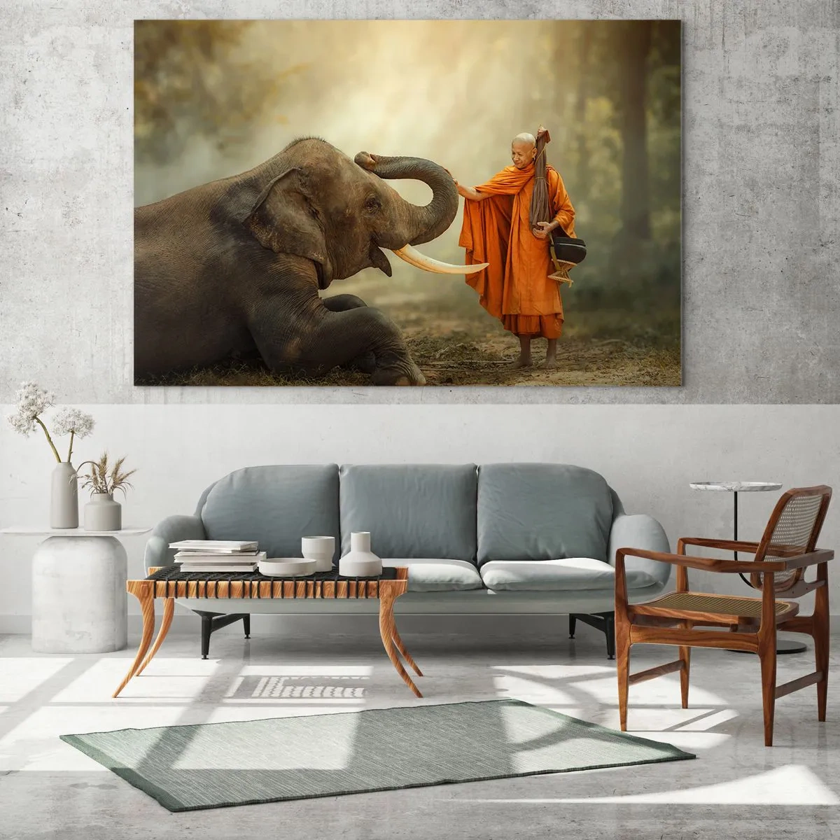 Obraz na szkle - Mnich w pomarańczowych szatach z słoniem w naturalnym otoczeniu - 120x80cm - Spotkanie w podróży - Nowoczesna dekoracja ścienna do salonu, kuchni i sypialni ARTTOR