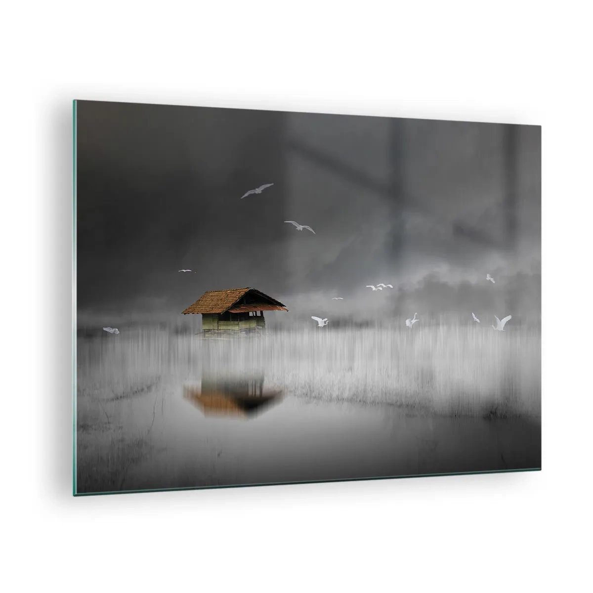 Obraz na szkle - Domek na wodzie we mgle z lecącymi ptakami - 70x50cm - Schronienie przed deszczem - Nowoczesna dekoracja ścienna do salonu i sypialni ARTTOR