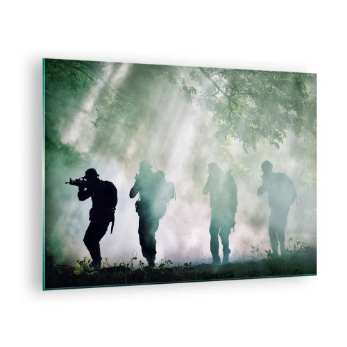Obraz na szkle - Grupa żołnierzy w dymie, idąca przez las, w pełnej gotowości - 70x50cm - Jeden za wszystkich… - Nowoczesna dekoracja ścienna do salonu i sypialni ARTTOR